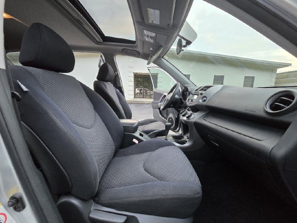 Toyota RAV4 Sport I4 4WD 2008