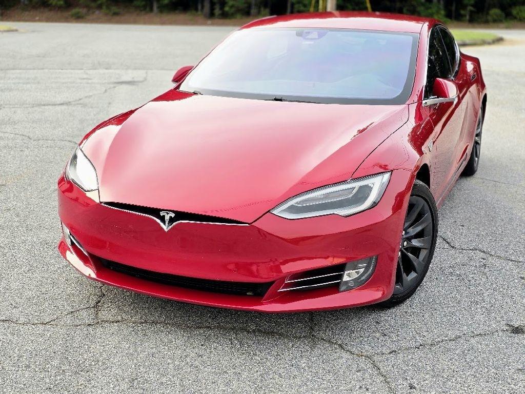 Tesla Model S 90D 2016
