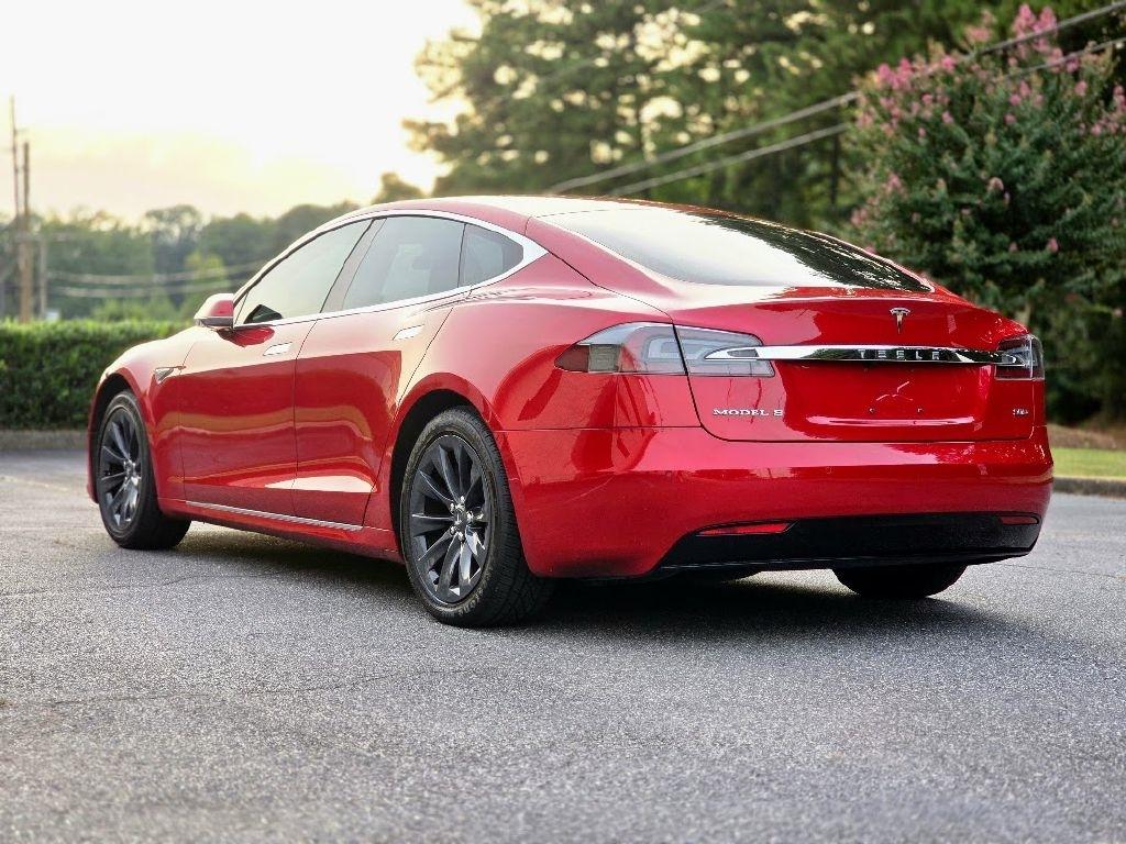 Tesla Model S 90D 2016