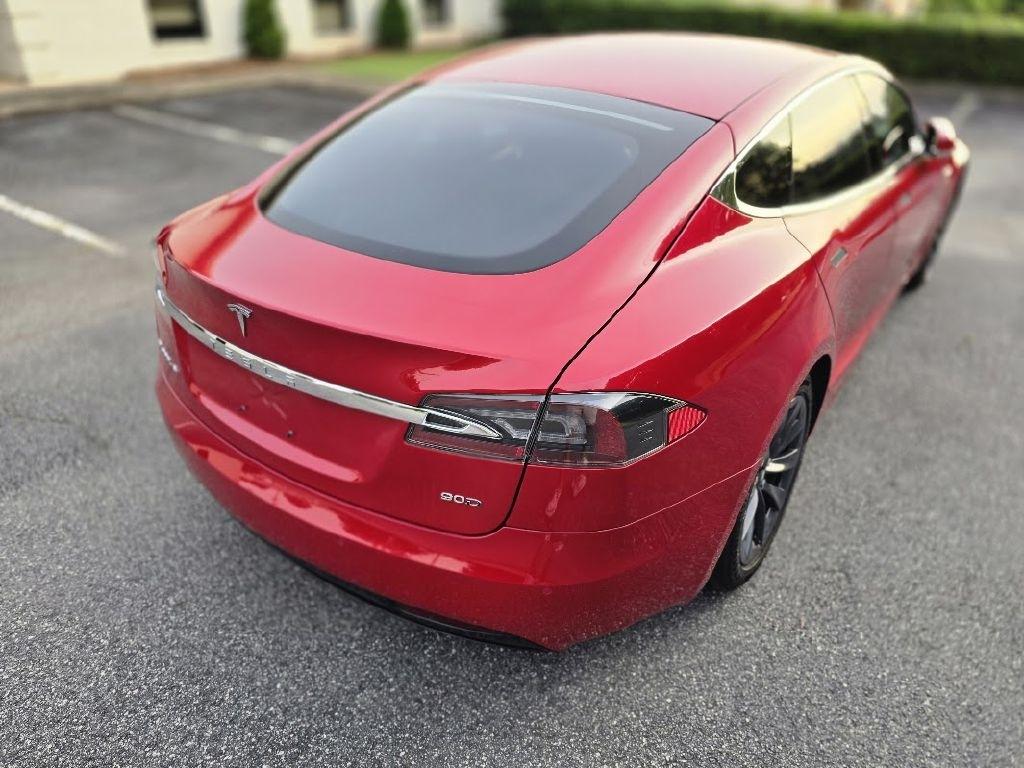 Tesla Model S 90D 2016