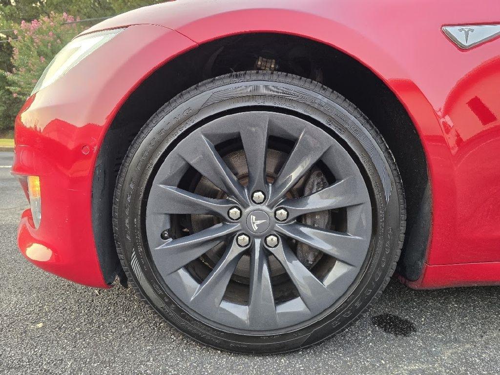 Tesla Model S 90D 2016