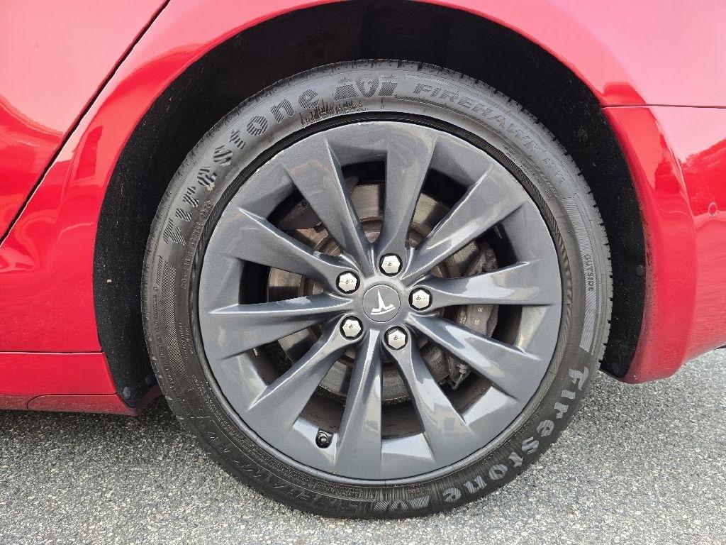 Tesla Model S 90D 2016