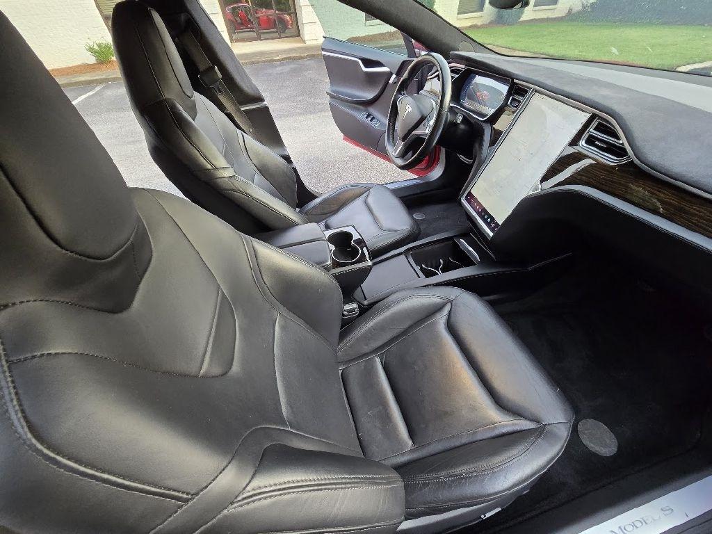 Tesla Model S 90D 2016