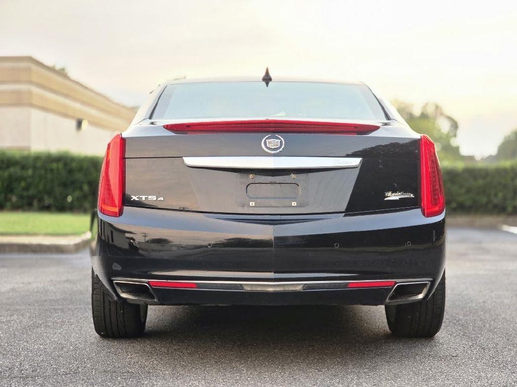 Cadillac XTS Luxury AWD 2013