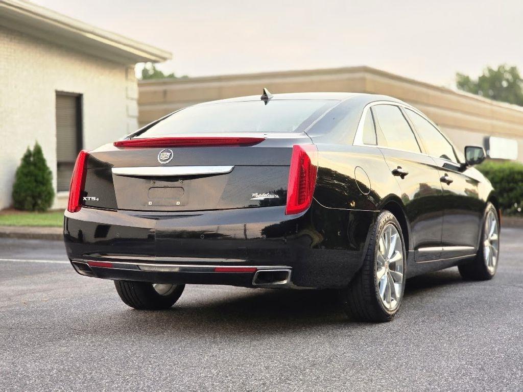 Cadillac XTS Luxury AWD 2013