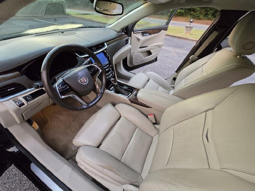 Cadillac XTS Luxury AWD 2013