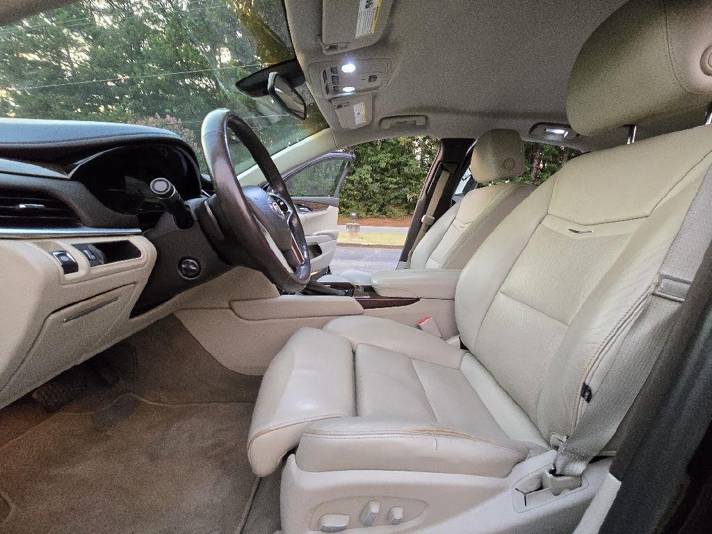 Cadillac XTS Luxury AWD 2013