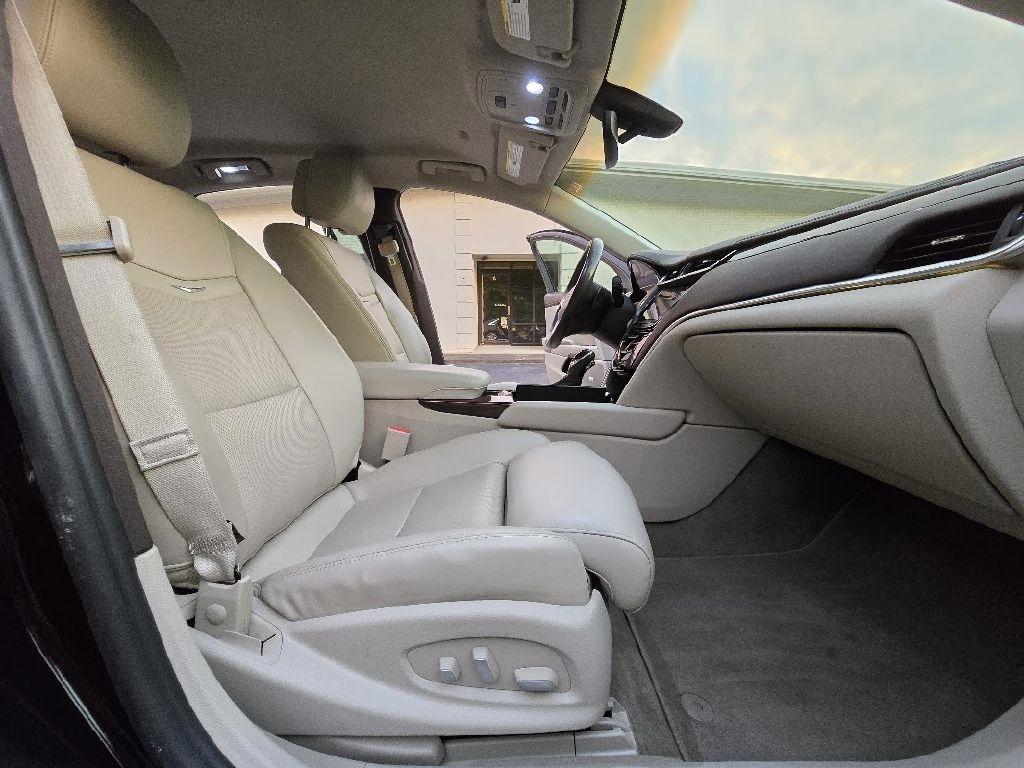 Cadillac XTS Luxury AWD 2013