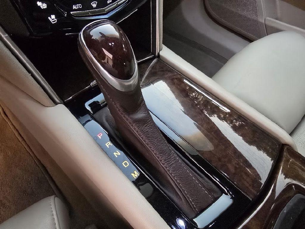Cadillac XTS Luxury AWD 2013