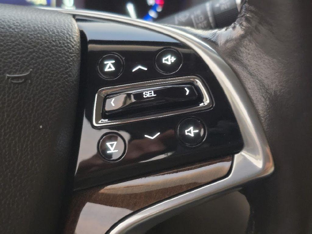 Cadillac XTS Luxury AWD 2013