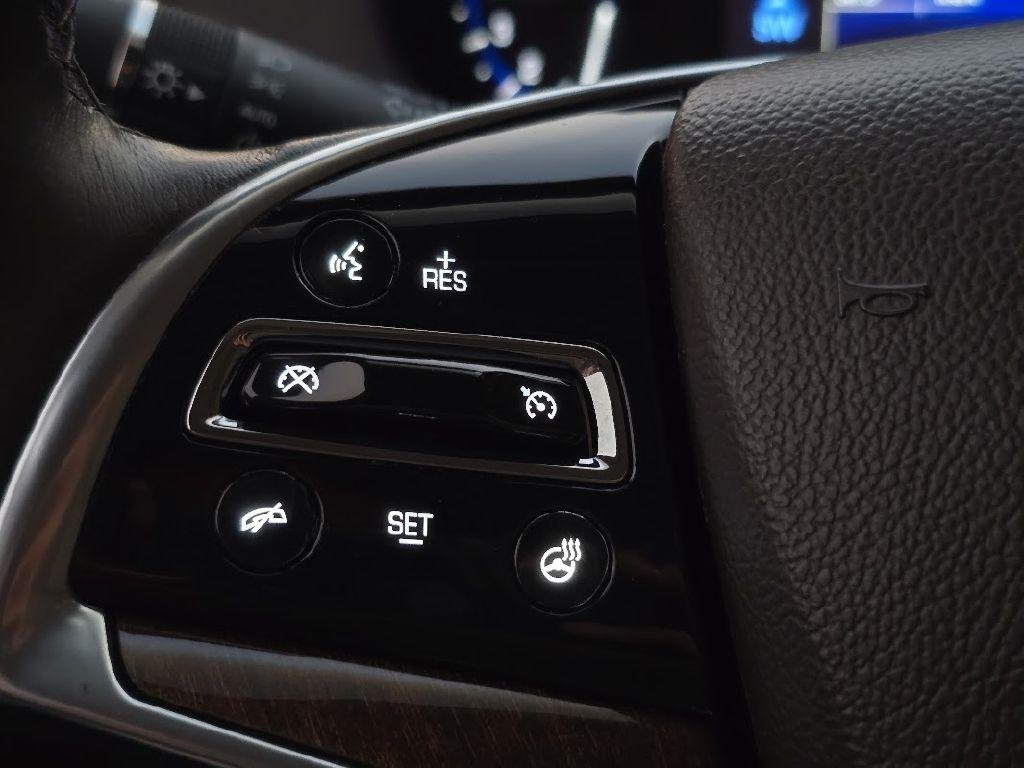 Cadillac XTS Luxury AWD 2013