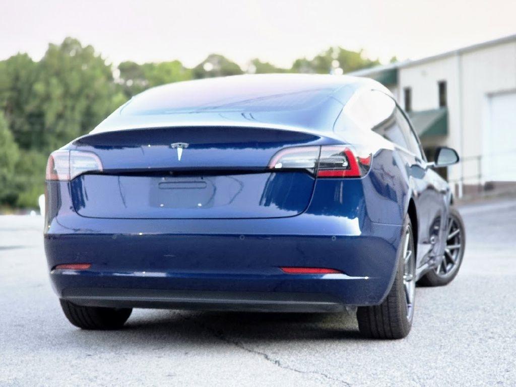 Tesla Model 3 Base 2018