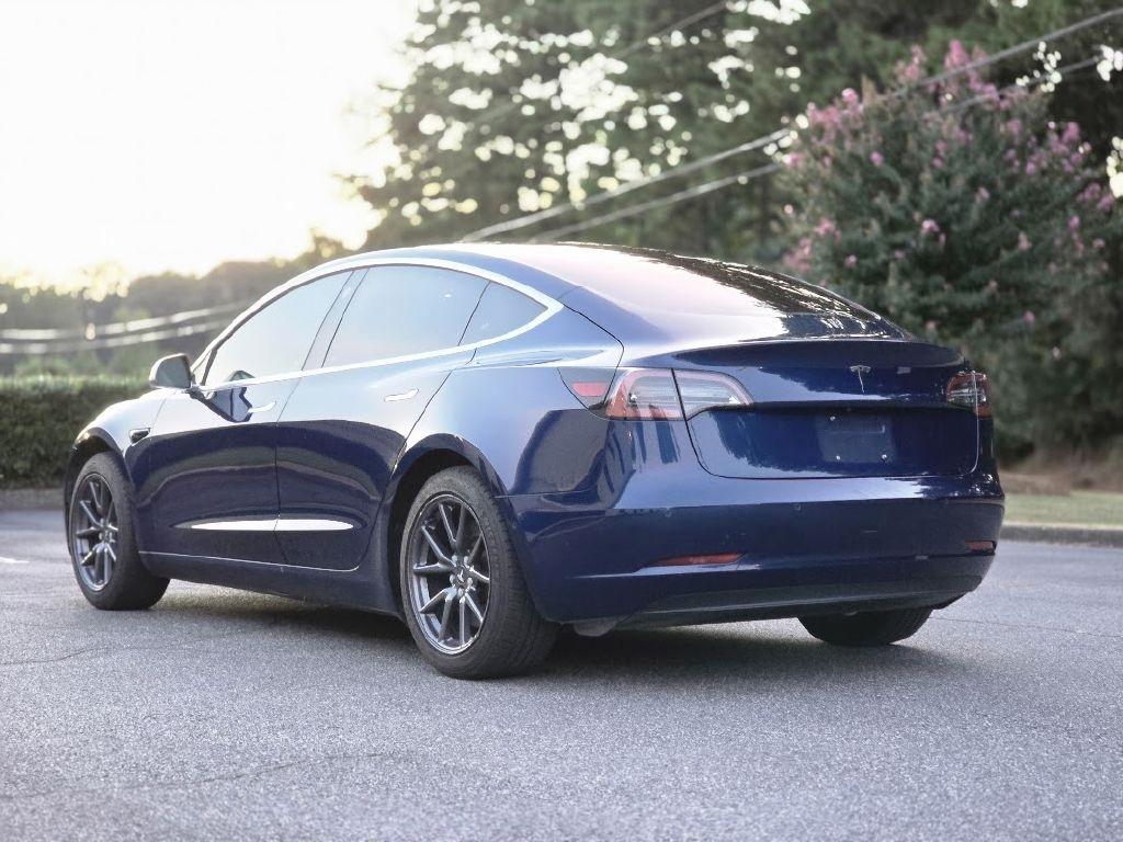 Tesla Model 3 Base 2018