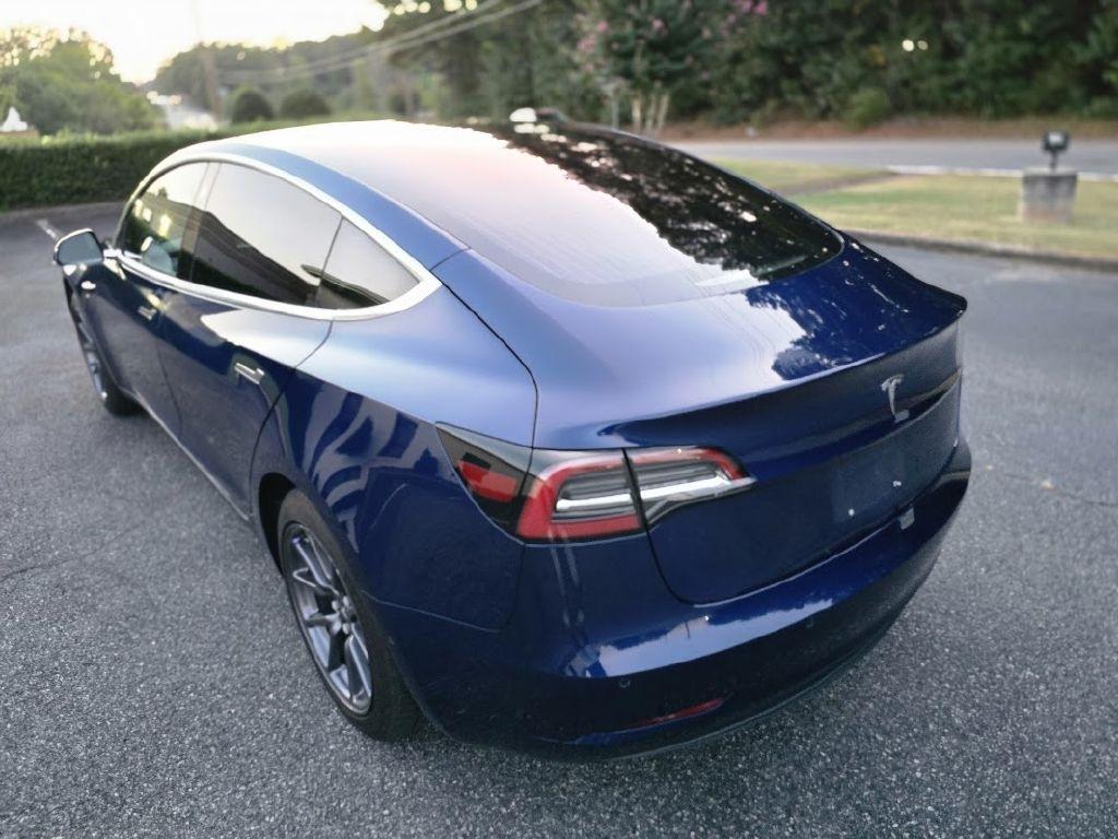 Tesla Model 3 Base 2018