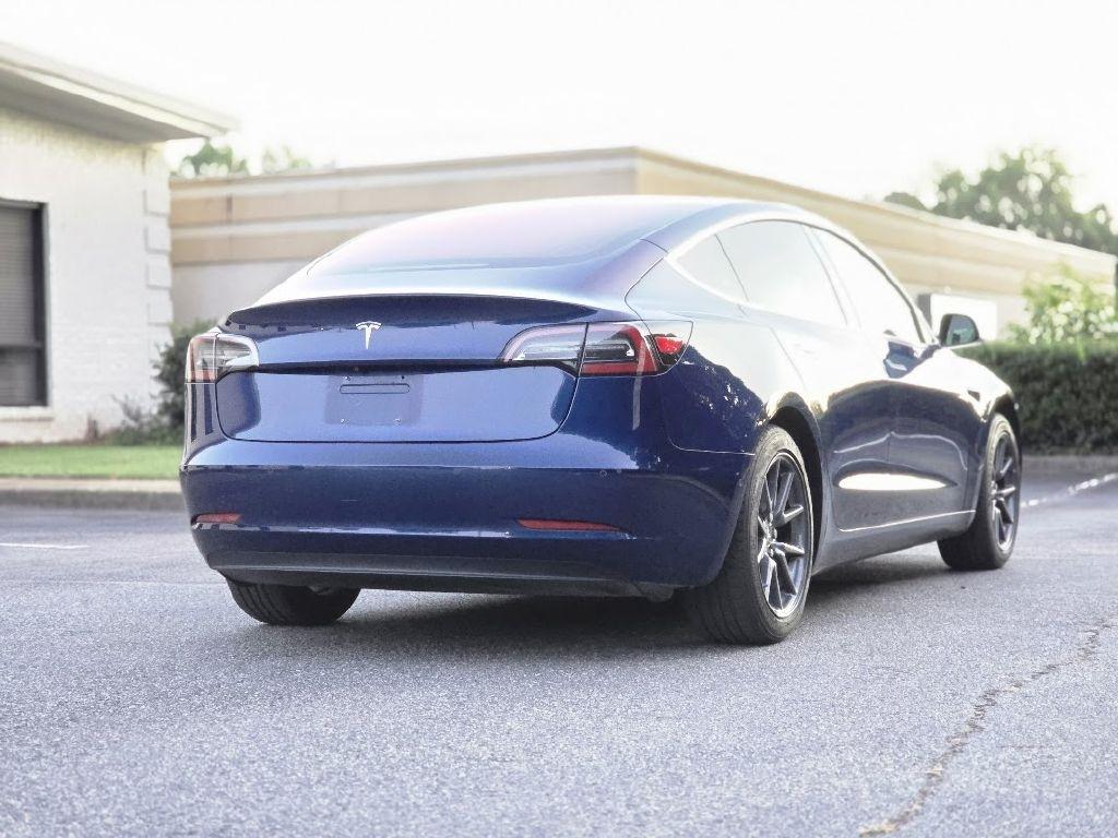 Tesla Model 3 Base 2018