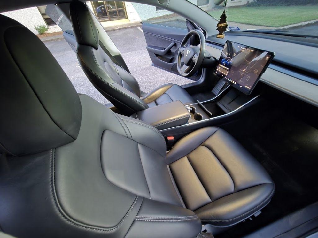 Tesla Model 3 Base 2018