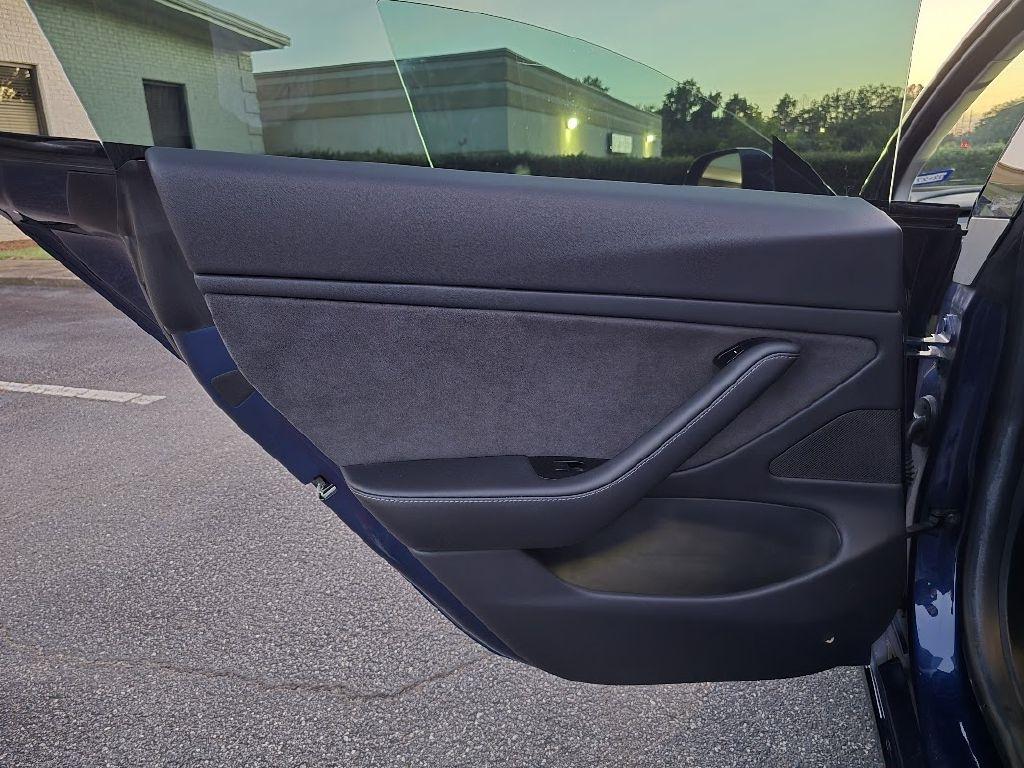 Tesla Model 3 Base 2018
