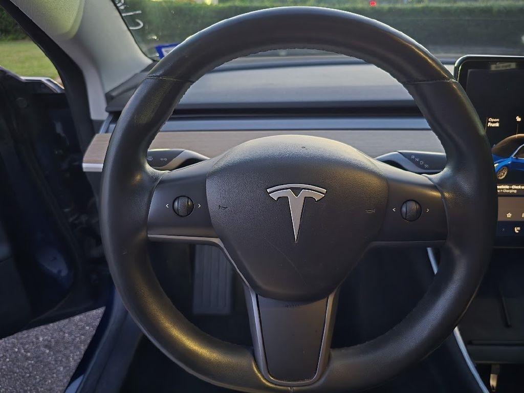 Tesla Model 3 Base 2018