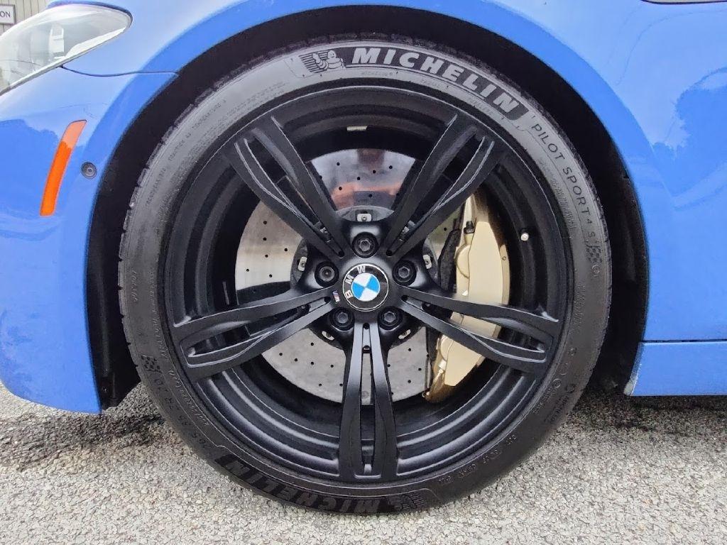 BMW M5 Sedan 2014