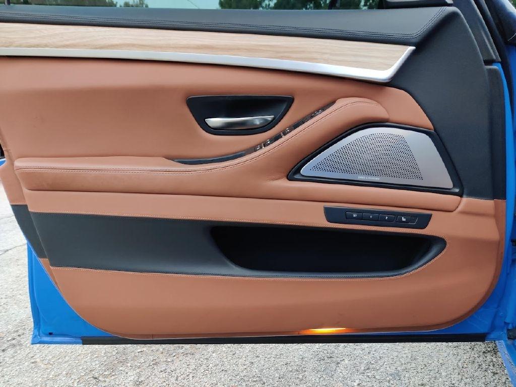 BMW M5 Sedan 2014