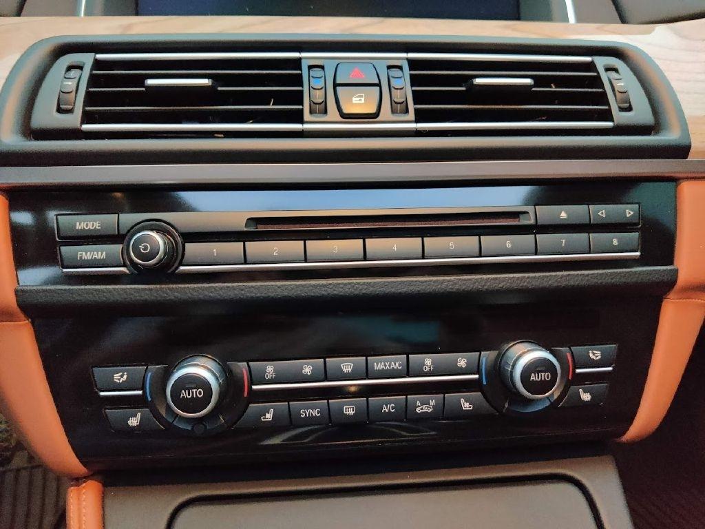 BMW M5 Sedan 2014