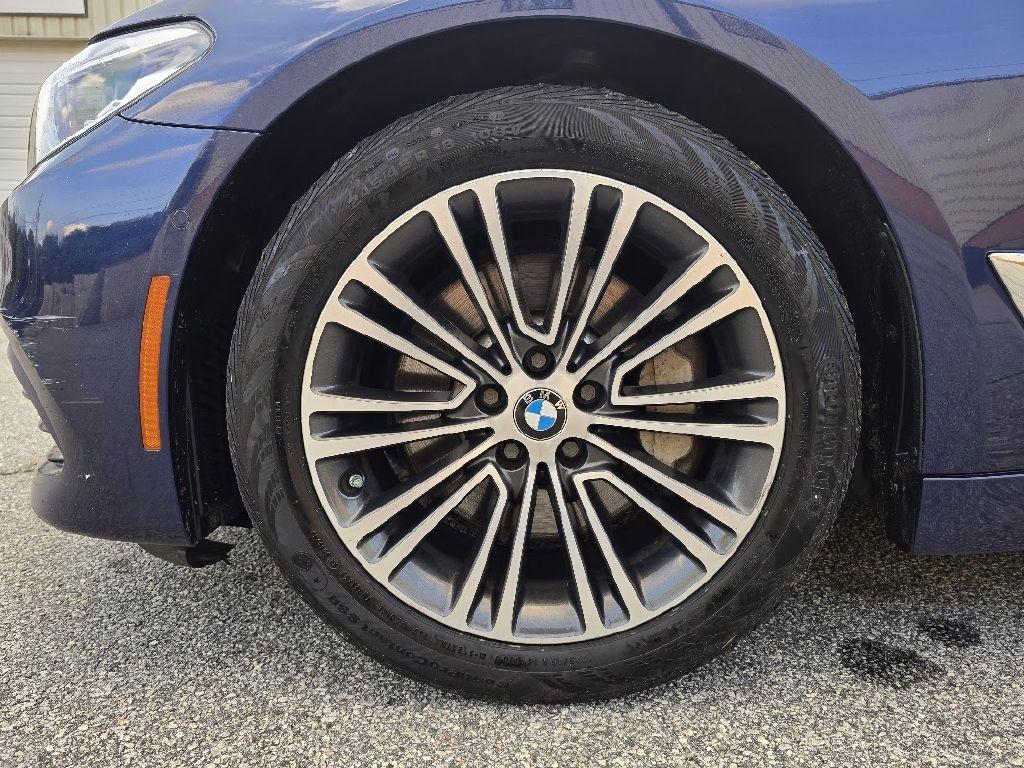 BMW 5-Series 540i 2017