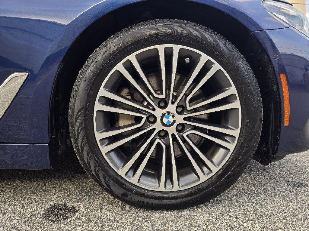 BMW 5-Series 540i 2017