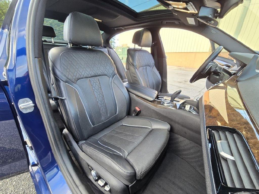 BMW 5-Series 540i 2017