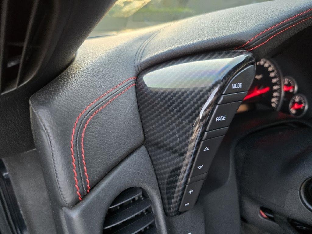 Chevrolet Corvette Custom Coupe 4LT 2012