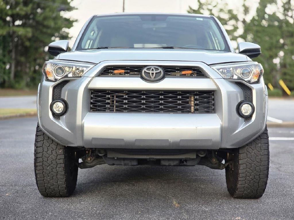 Toyota 4Runner SR5 4WD 2016