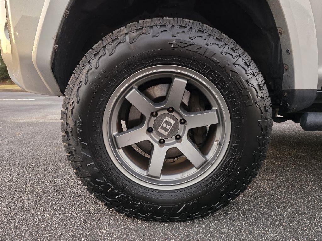 Toyota 4Runner SR5 4WD 2016