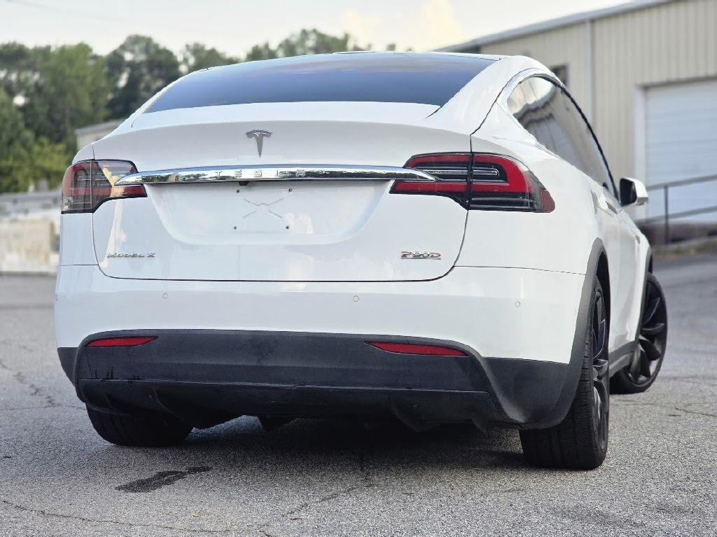 Tesla Model X P90D 2016