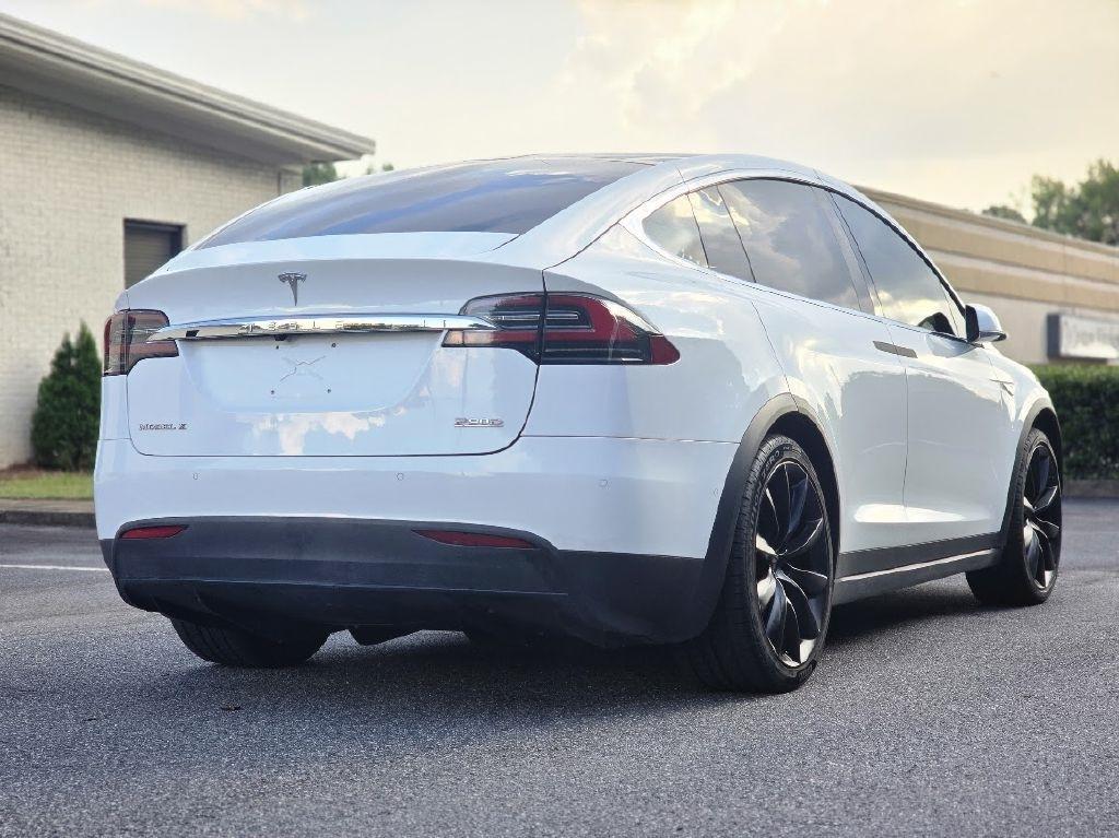 Tesla Model X P90D 2016