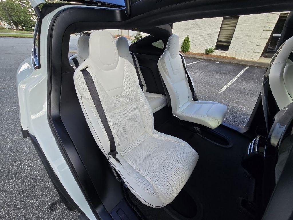 Tesla Model X P90D 2016