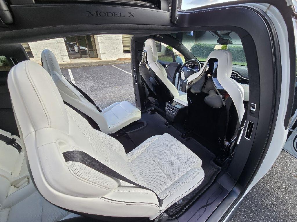 Tesla Model X P90D 2016