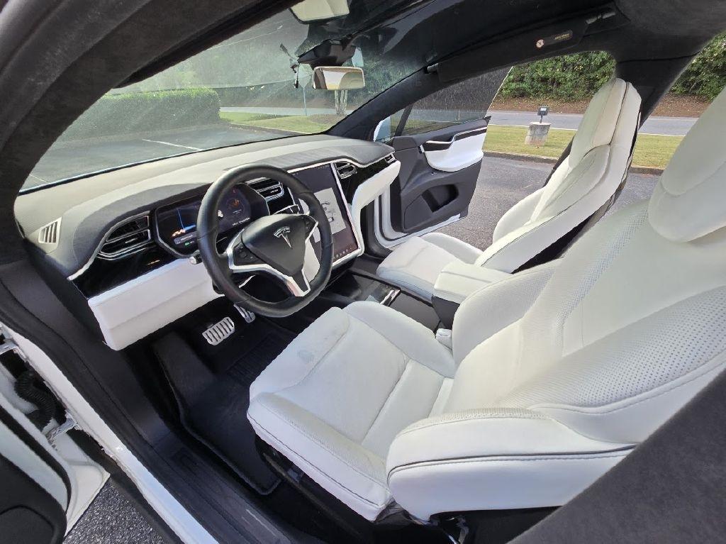 Tesla Model X P90D 2016