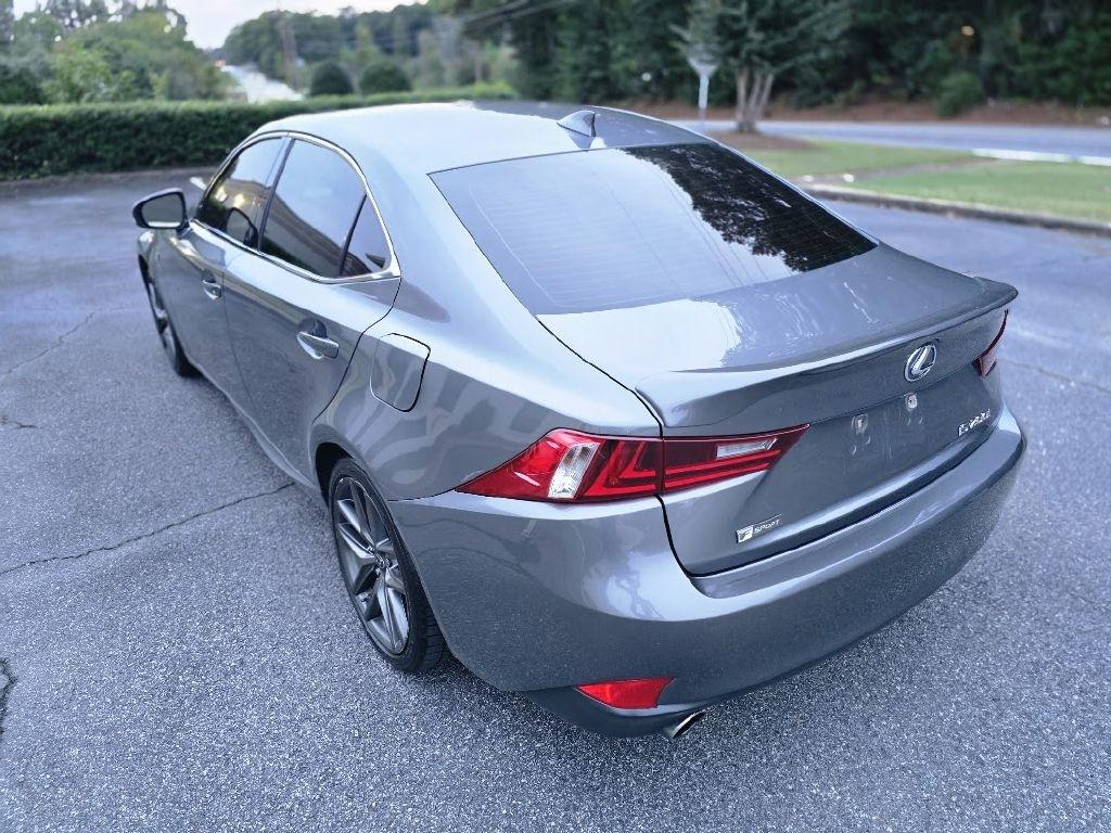 Lexus IS 200t 2016