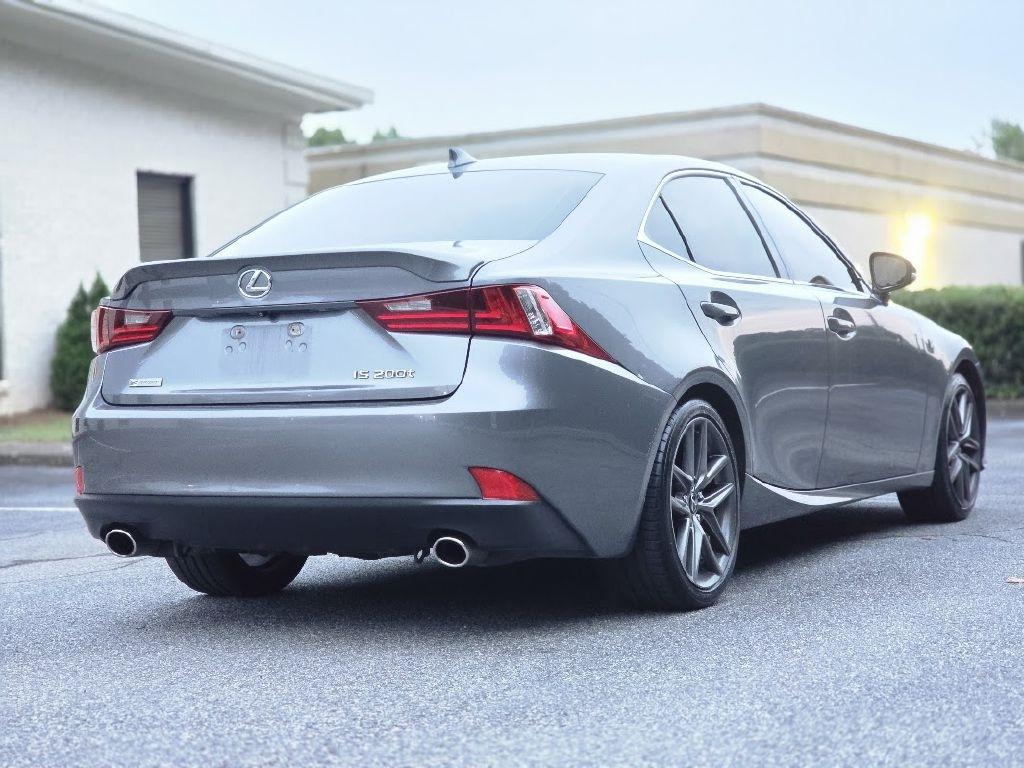 Lexus IS 200t 2016