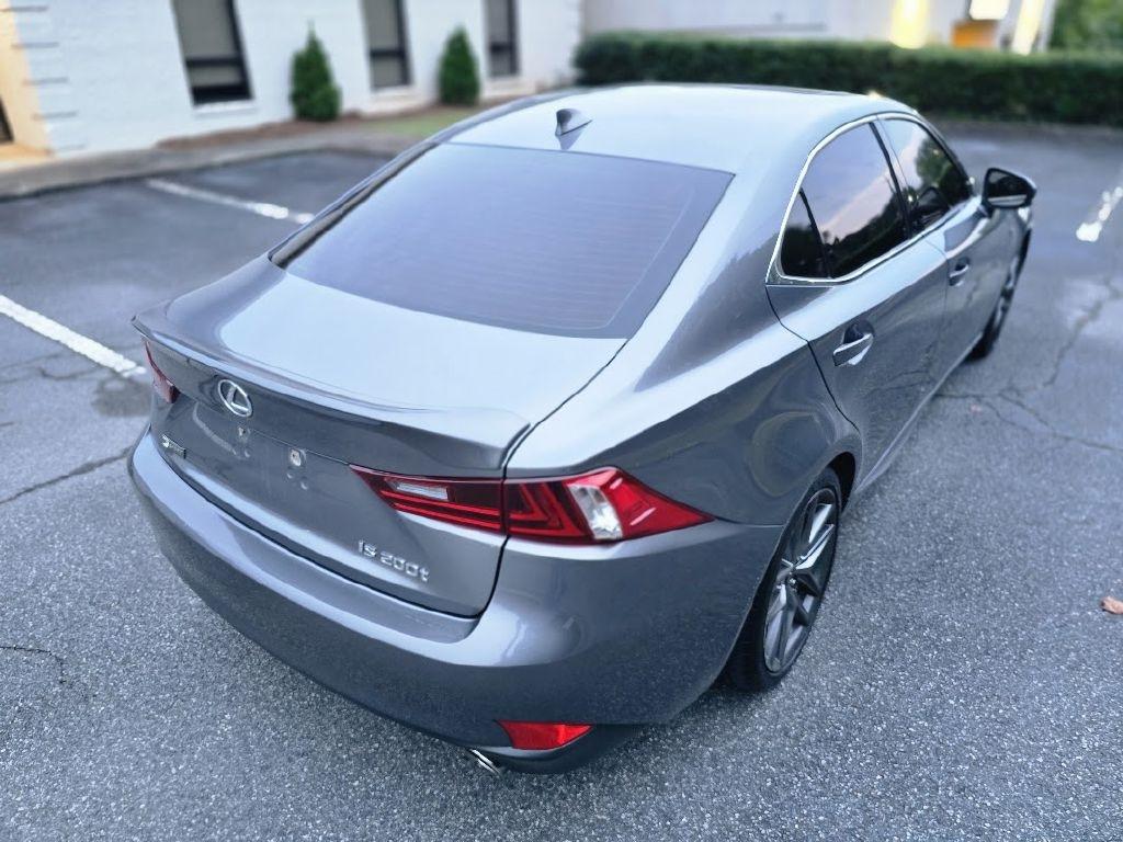 Lexus IS 200t 2016