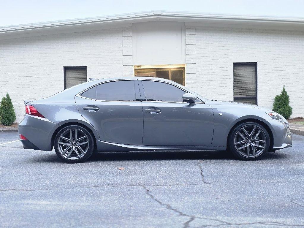 Lexus IS 200t 2016