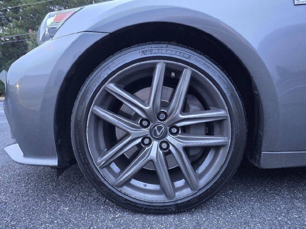 Lexus IS 200t 2016