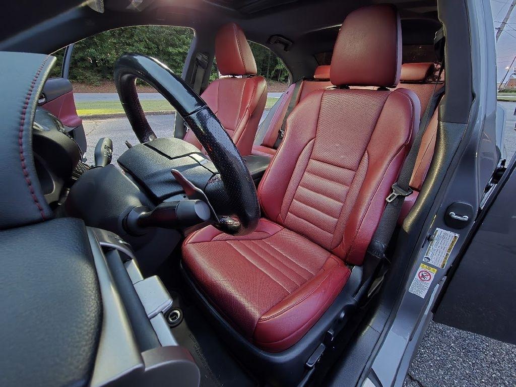 Lexus IS 200t 2016