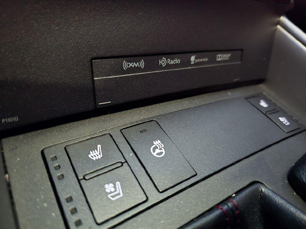 Lexus IS 200t 2016