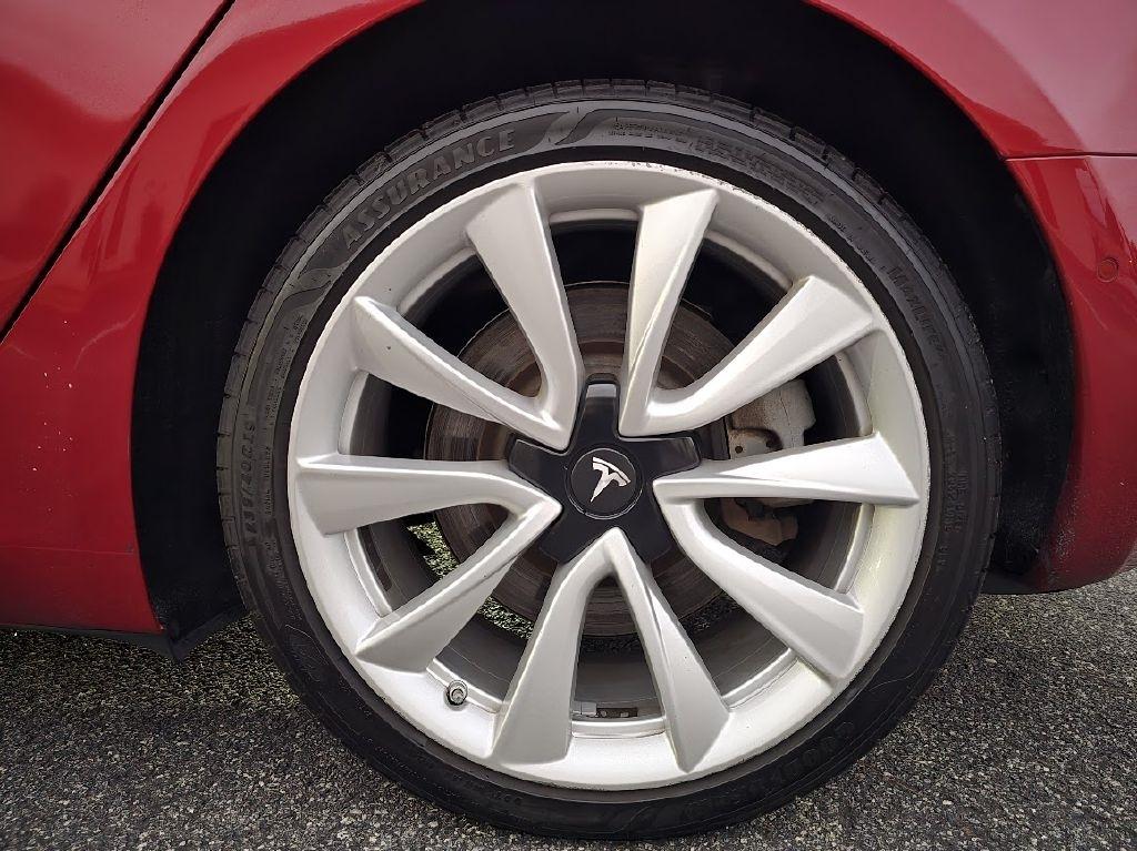 Tesla Model 3 Base 2018