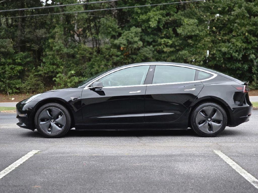 Tesla Model 3 Mid Range 2019