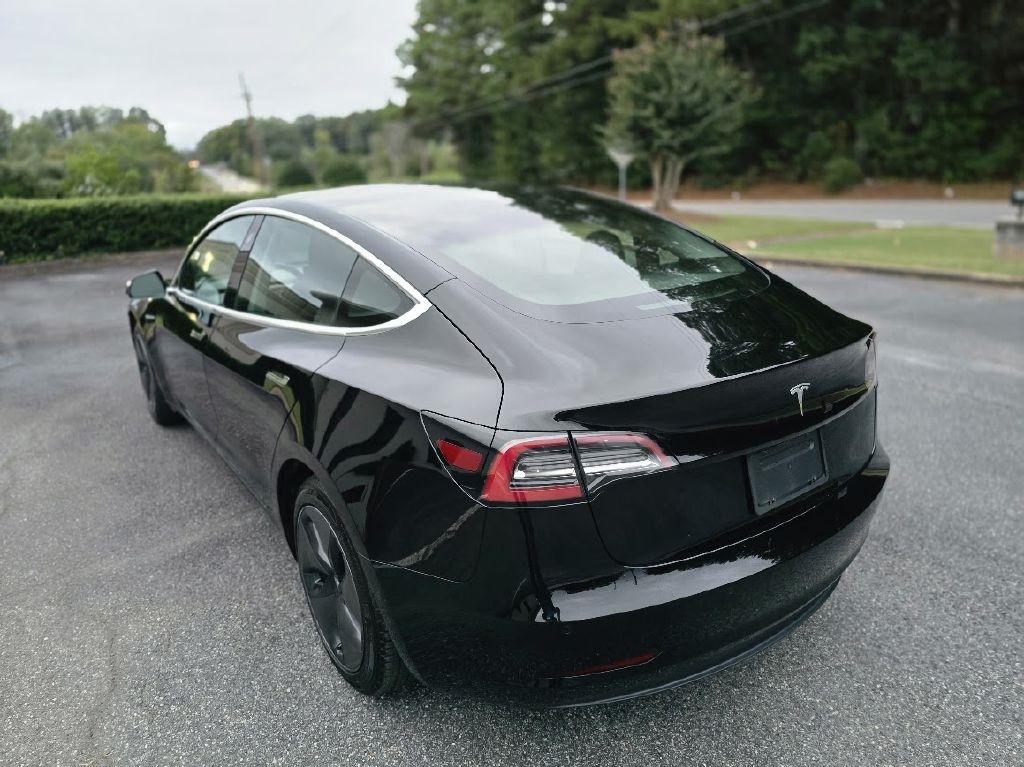 Tesla Model 3 Mid Range 2019