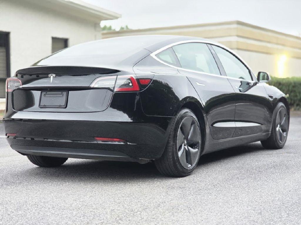 Tesla Model 3 Mid Range 2019