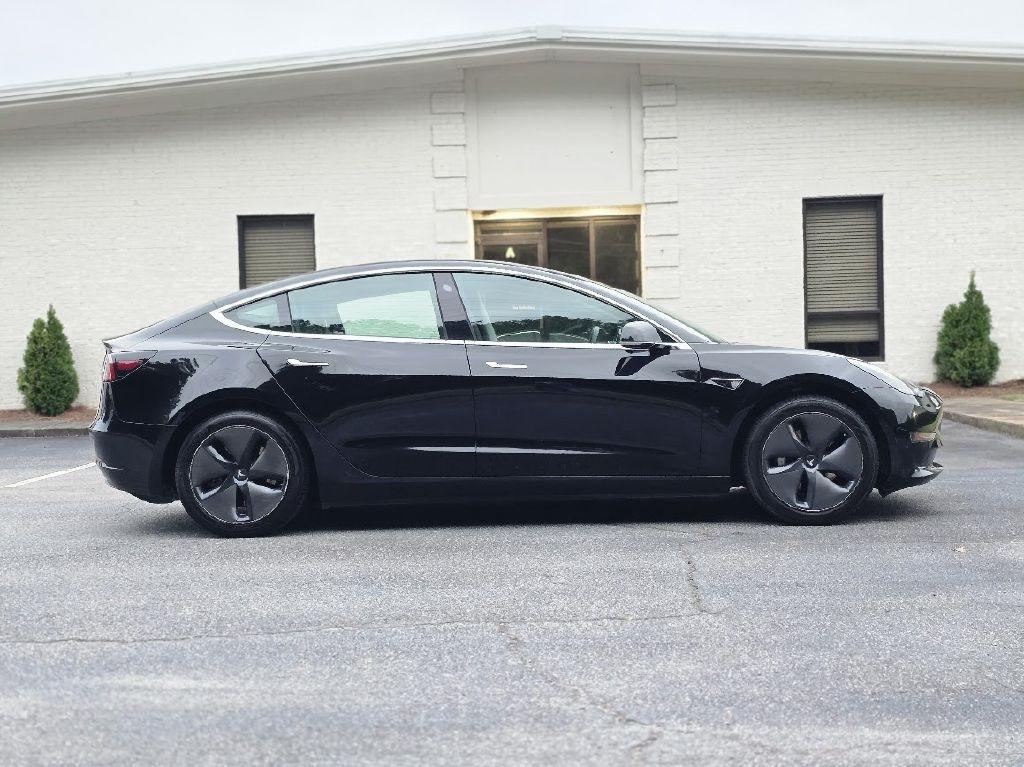 Tesla Model 3 Mid Range 2019