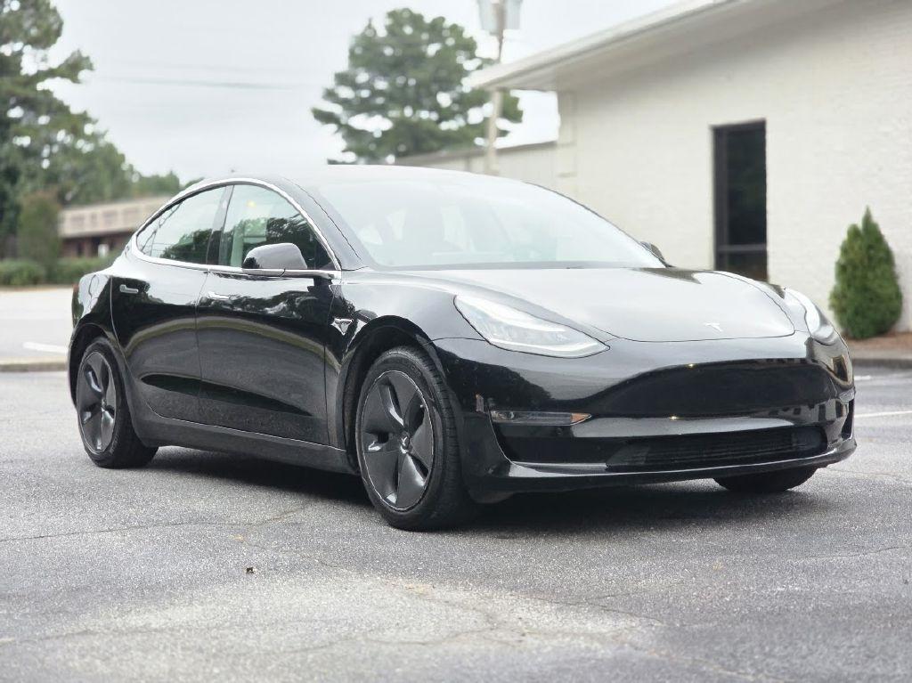 Tesla Model 3 Mid Range 2019