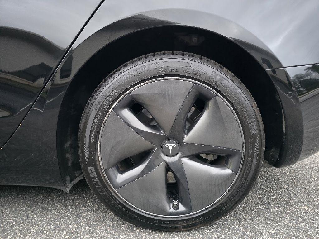 Tesla Model 3 Mid Range 2019